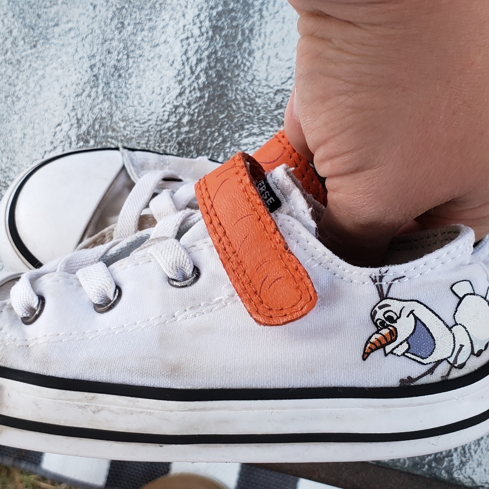 White Frozen Olaf Converse